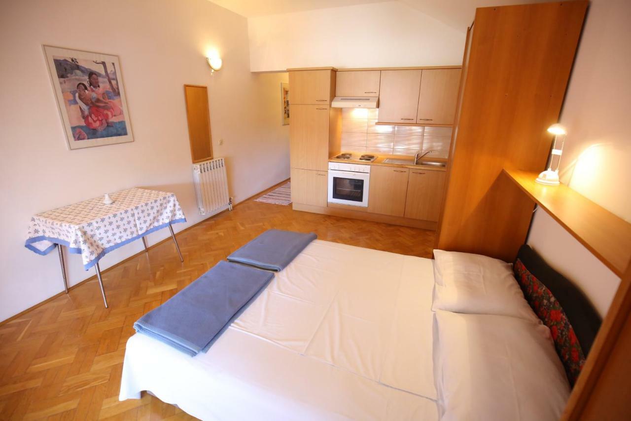 Apartments Paleka Petrčane Extérieur photo